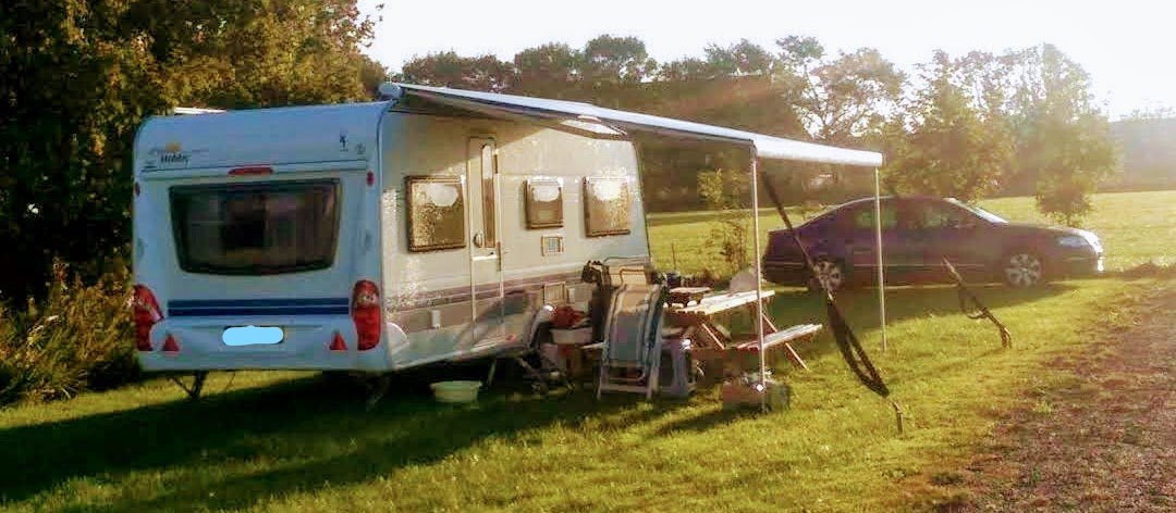 Camper, caravan of tent